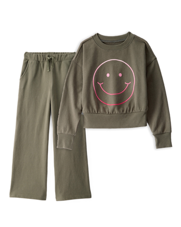 Girls 2-Piece Smiley Face Sweatshirt & Cargo Pants Set - Olive, 